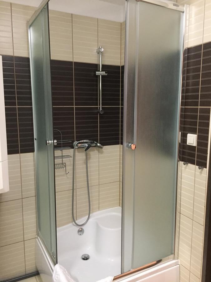 Vml Premium Apartman Mosonmagyaróvár 外观 照片